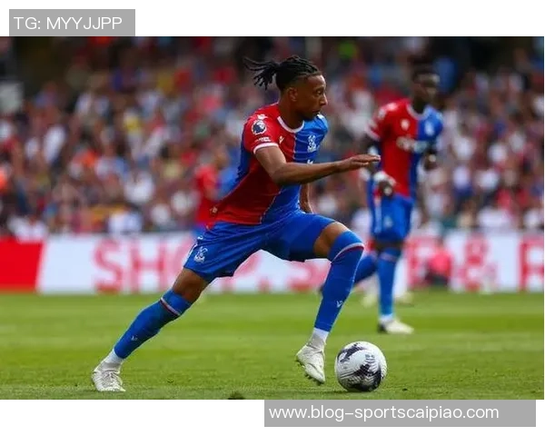 拜仁传奇杯季军争夺战罗本四球助力球队9比4大胜尤文图斯 拜仁传奇杯季军争夺战罗本四球助力球队9比4大胜尤文图斯